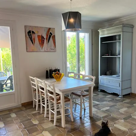 Papillon Clermont Ferrand Βίλα *