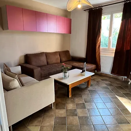 Papillon Clermont Ferrand Βίλα *
