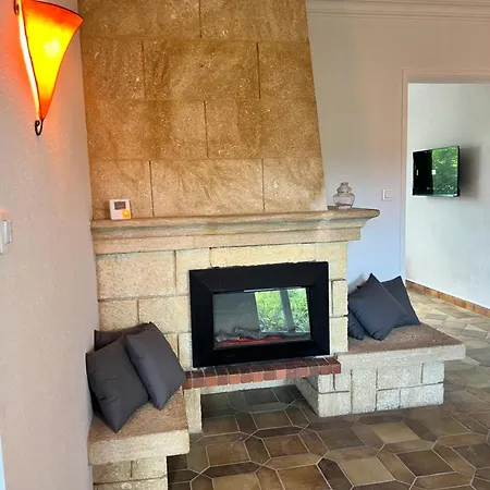 Papillon Clermont Ferrand Βίλα